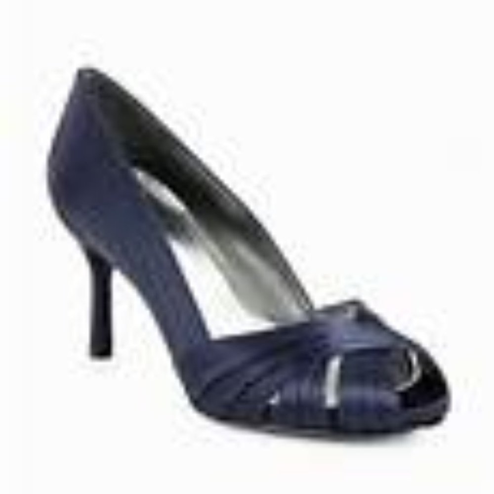 👠Stuart Weitzman satin pumps heels👠 - Picture 4 of 14